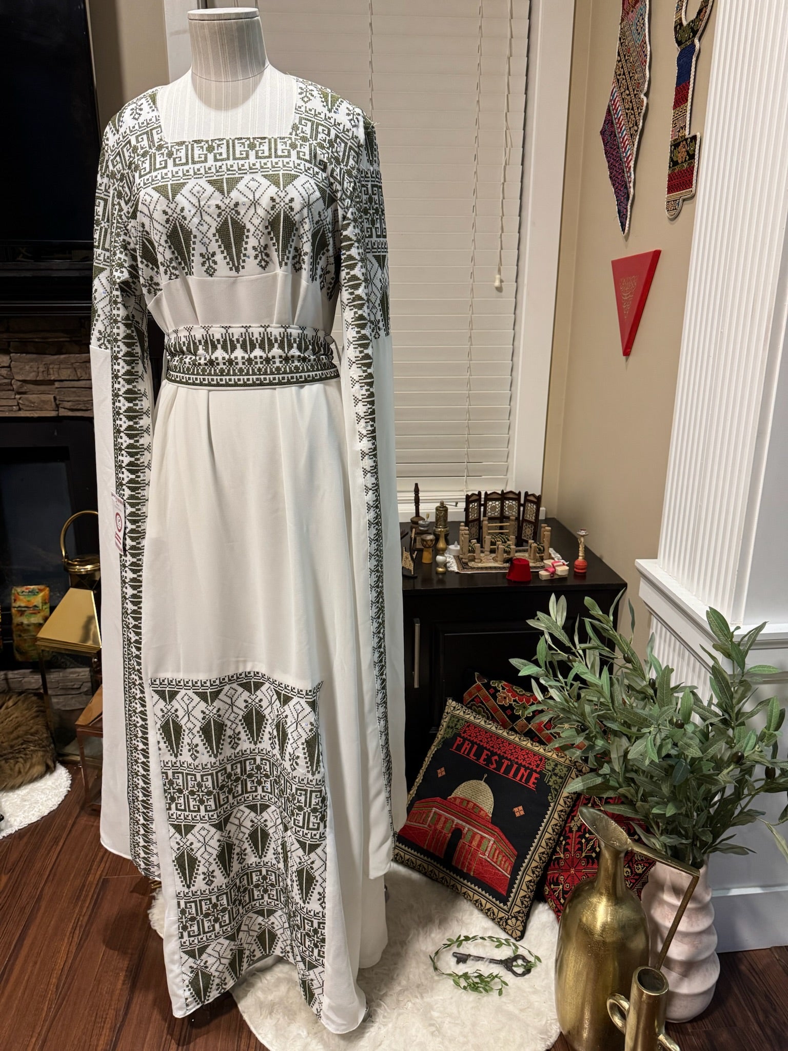 Bisan Dress- فستان بيسان