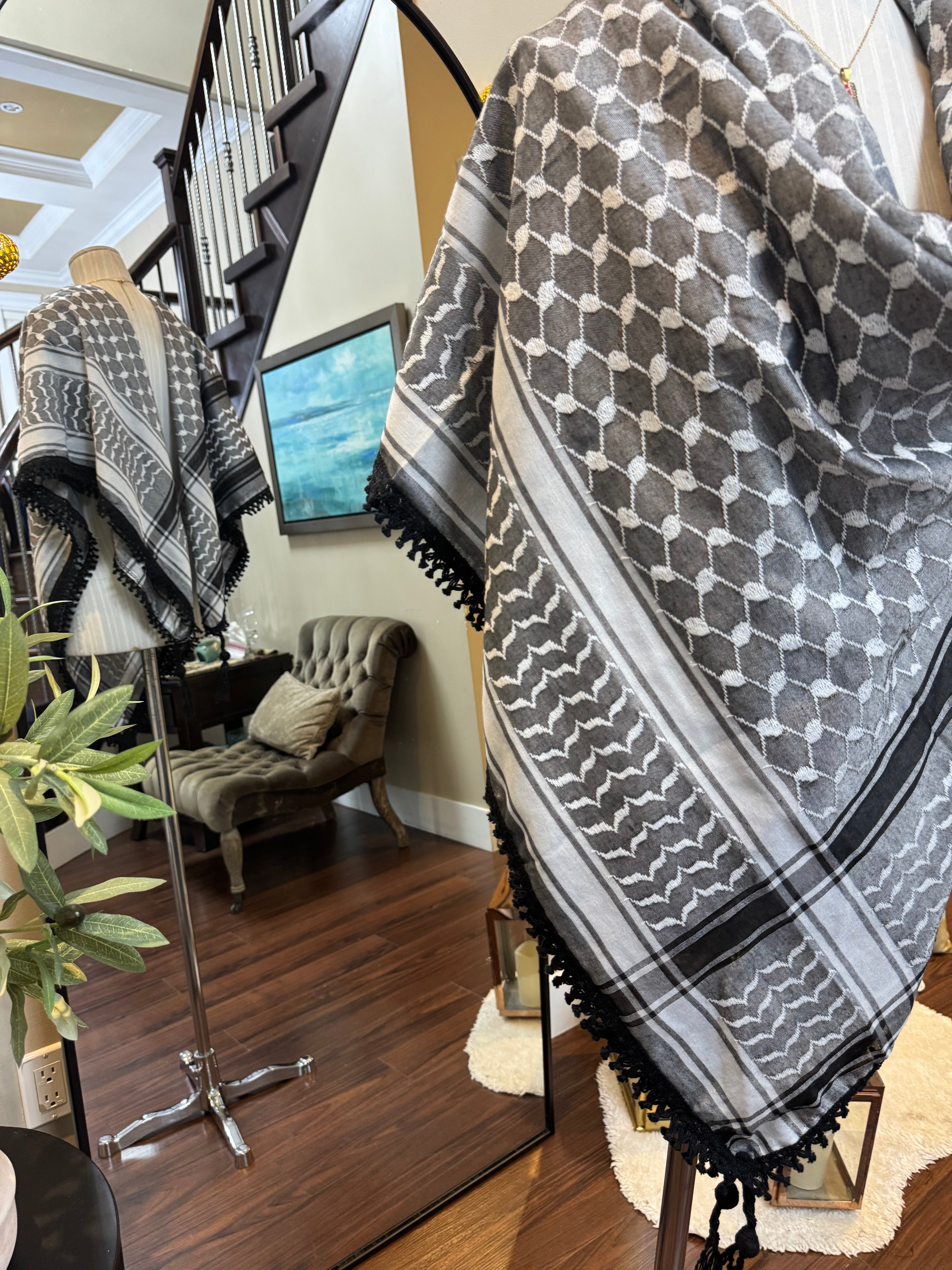 Palestinian Traditional Koffiyeh (Gray)