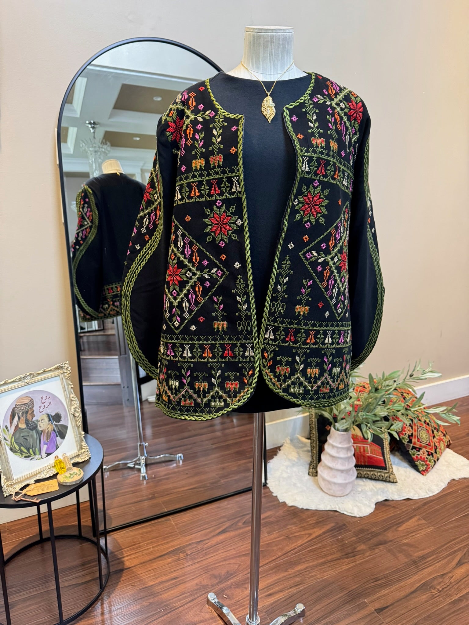 Palestinian Embroidered Blazer – Floral Design