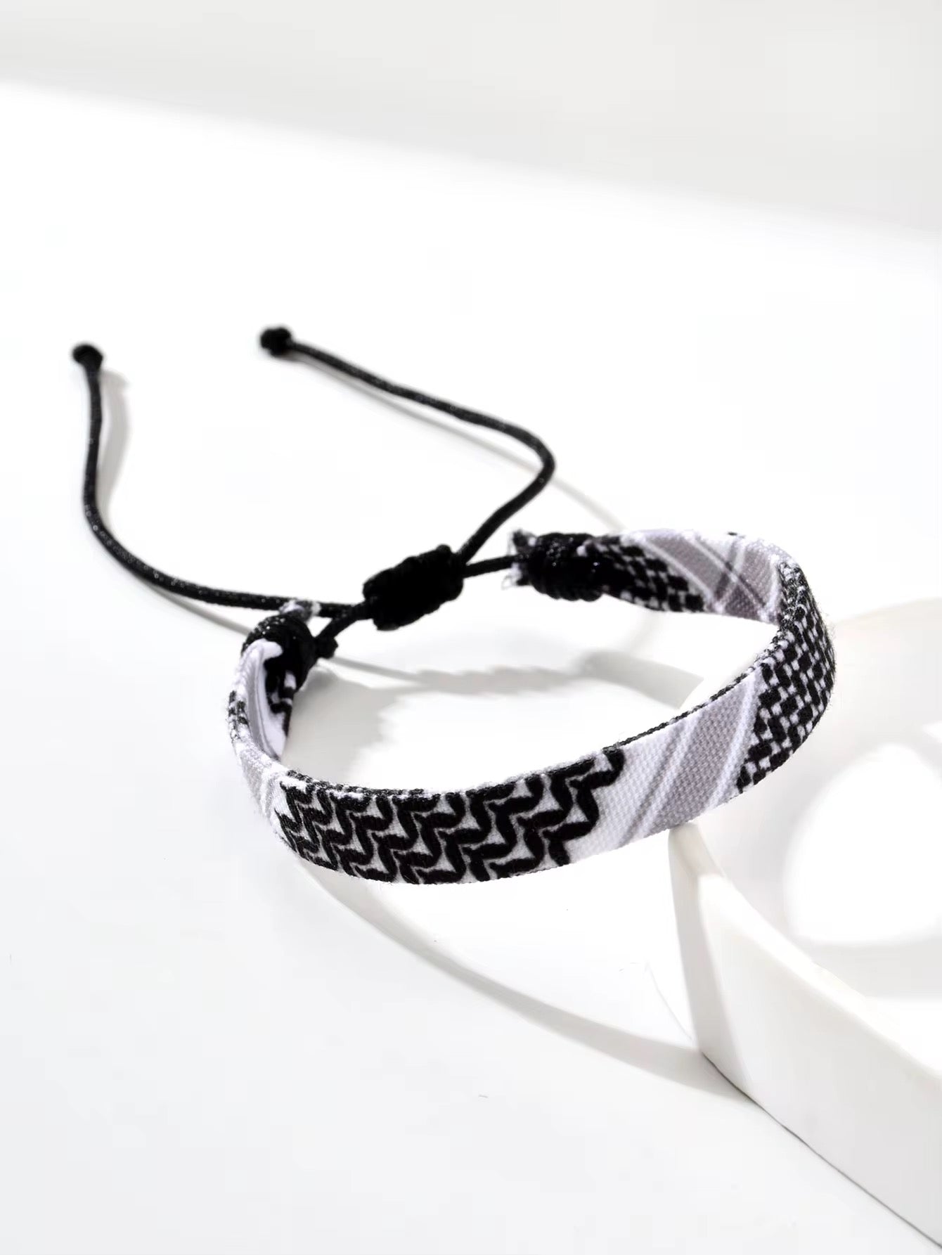 Palestinian Koffiyeh -Inspired Fabric Bracelet