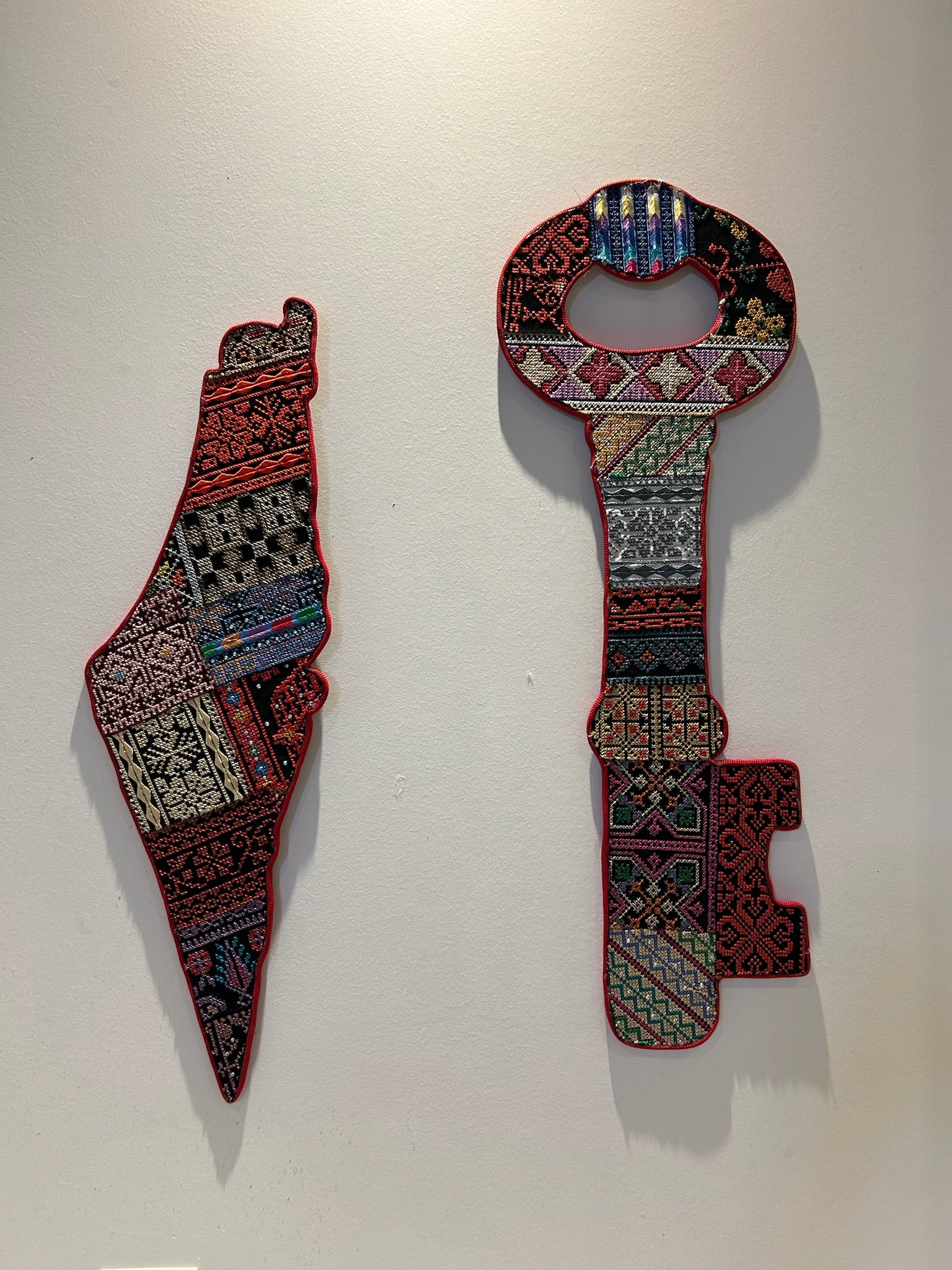Returning-Jerusalem-Keys and maps- Hanger