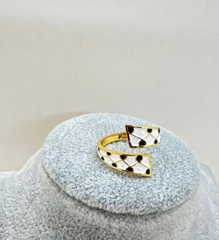 Koffiyeh Palestine Ring- Gold